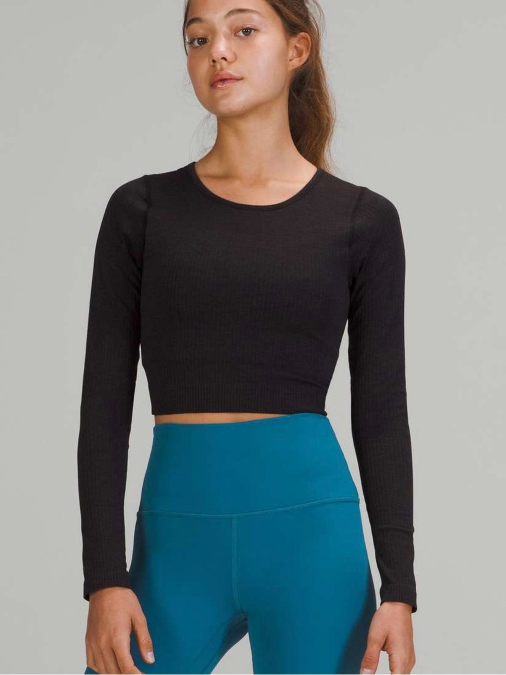 Lululemon Ebb to Street Long Sleeve
Black size 6